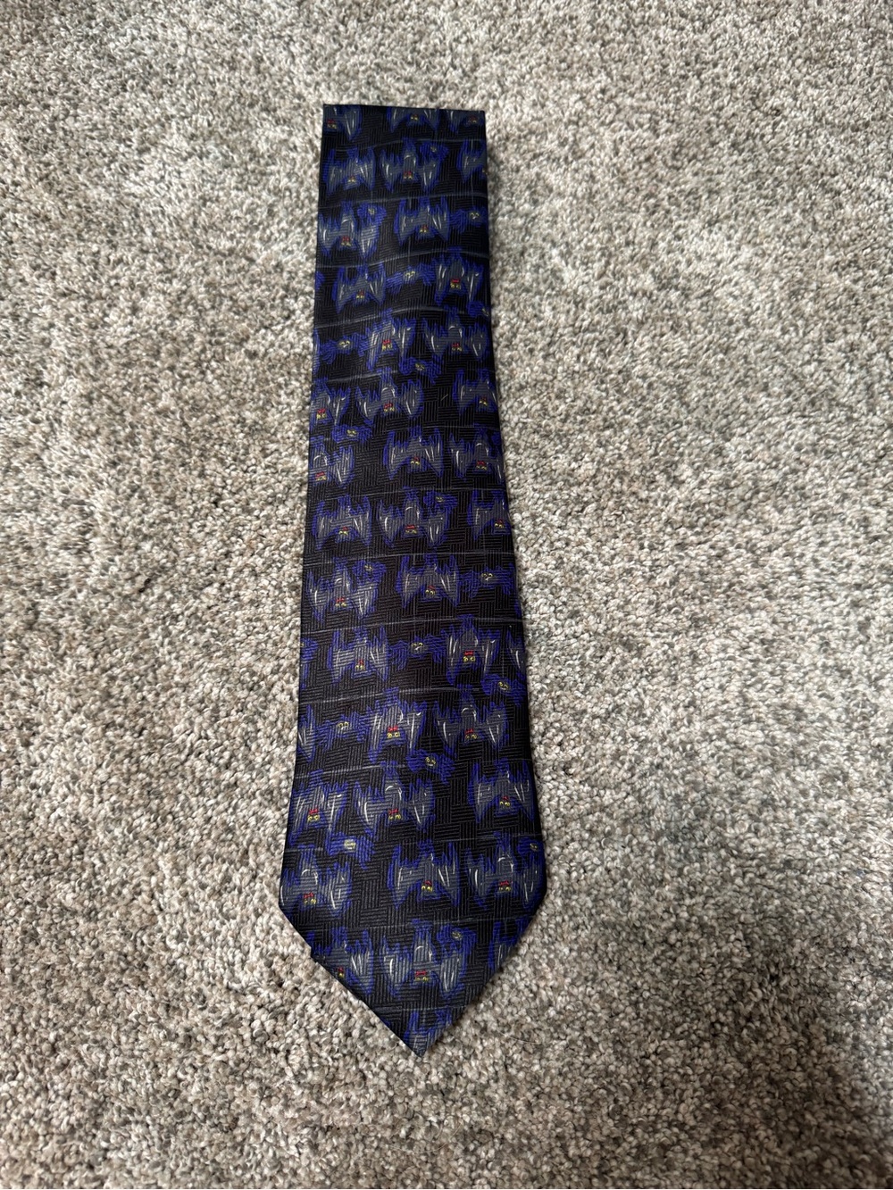 Addiction Novelty Halloween Bats and Spiders Men’s Tie